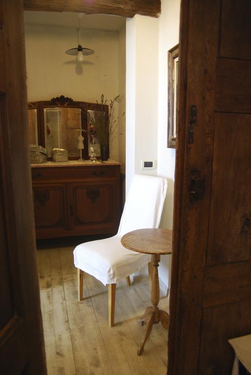 Bed and Breakfast Casale Osvalda Альфьяно-Натта Номер фото